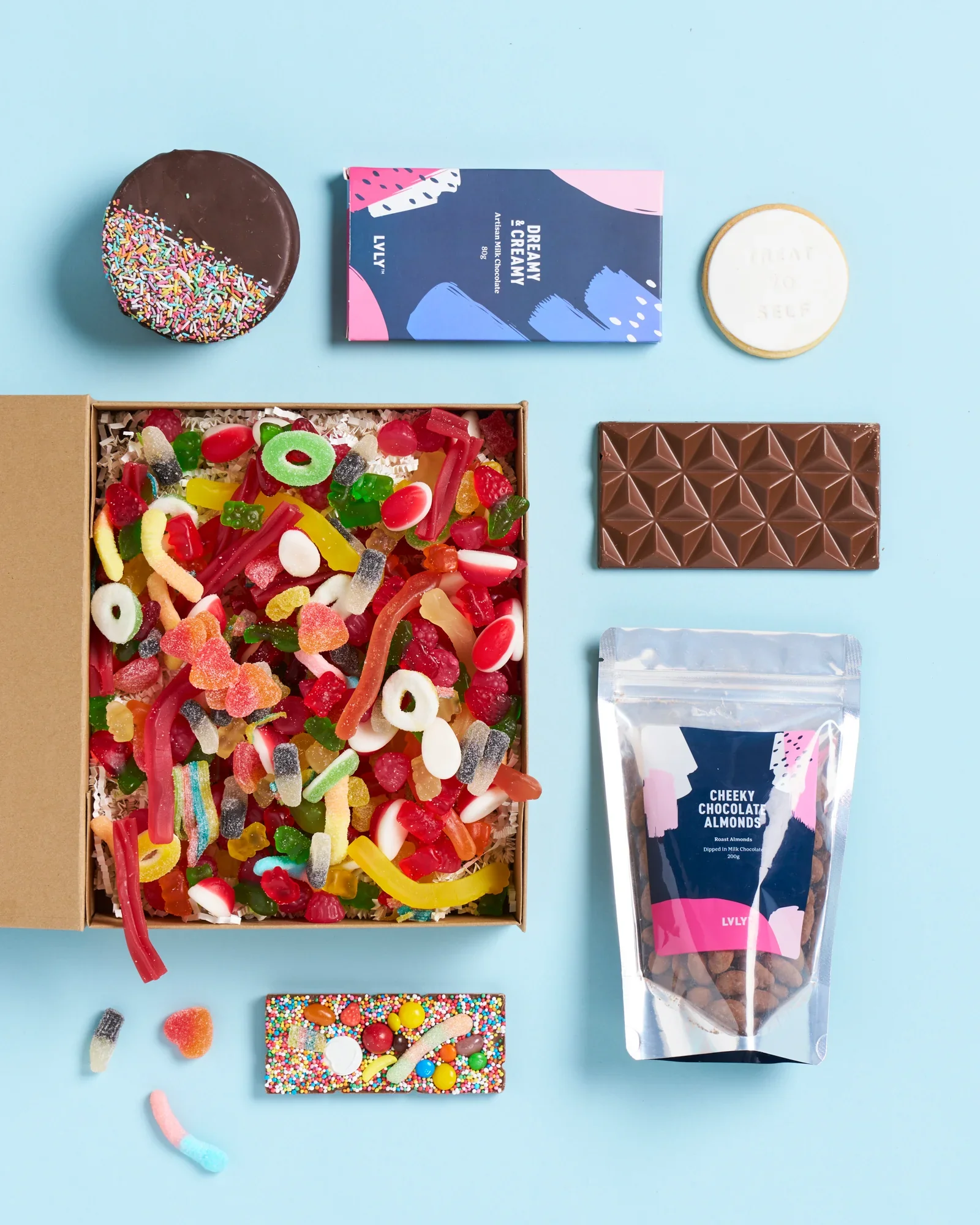How to Choose the Right Hamper for Mum Based on Her Interests